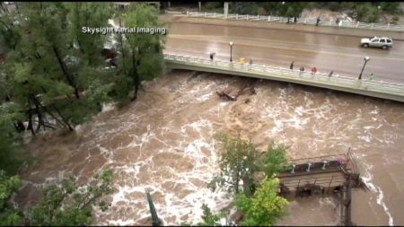 Abc colorado flood rescue 5 jt 130915 16x9 992
